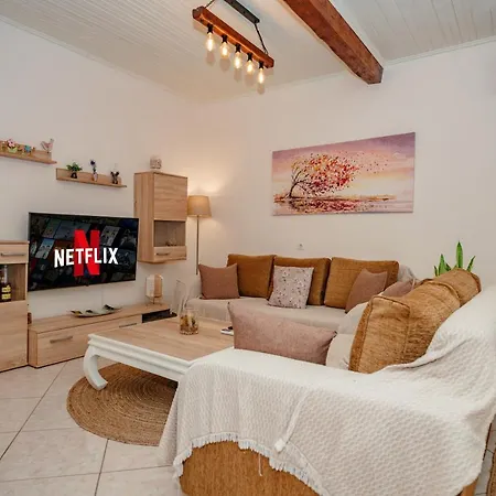 Natasa's Cozy House Апартаменты Doukades