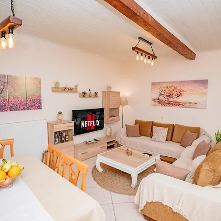 Daire Natasa's Cozy House *